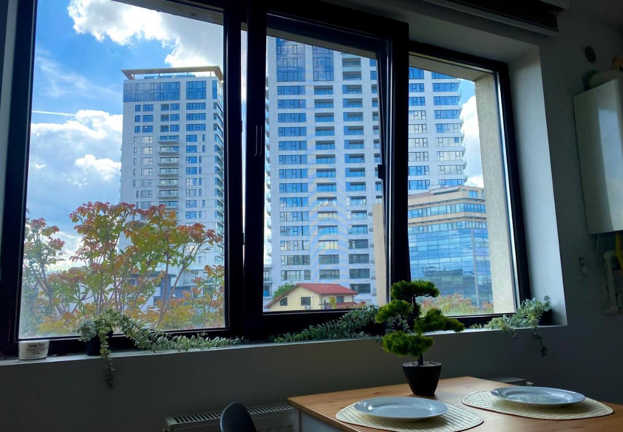 Cozy Apartment With Self Check-In Near Promenada Mall And Verdi Park Bukarest Kültér fotó