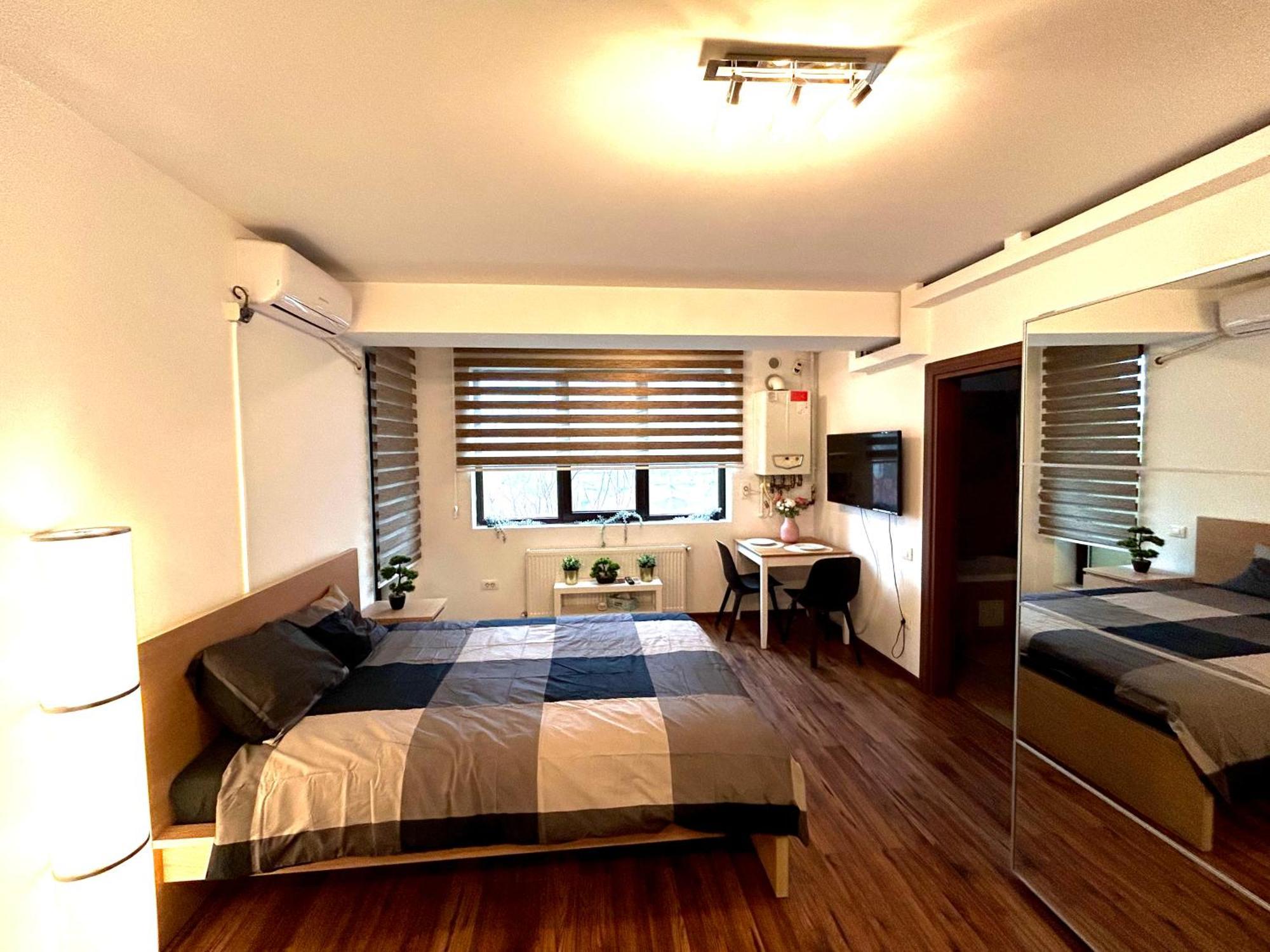 Cozy Apartment With Self Check-In Near Promenada Mall And Verdi Park Bukarest Kültér fotó