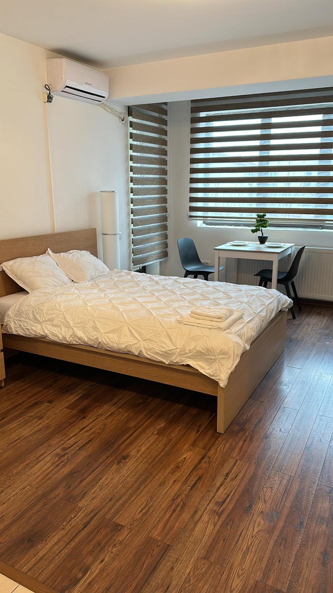 Cozy Apartment With Self Check-In Near Promenada Mall And Verdi Park Bukarest Kültér fotó