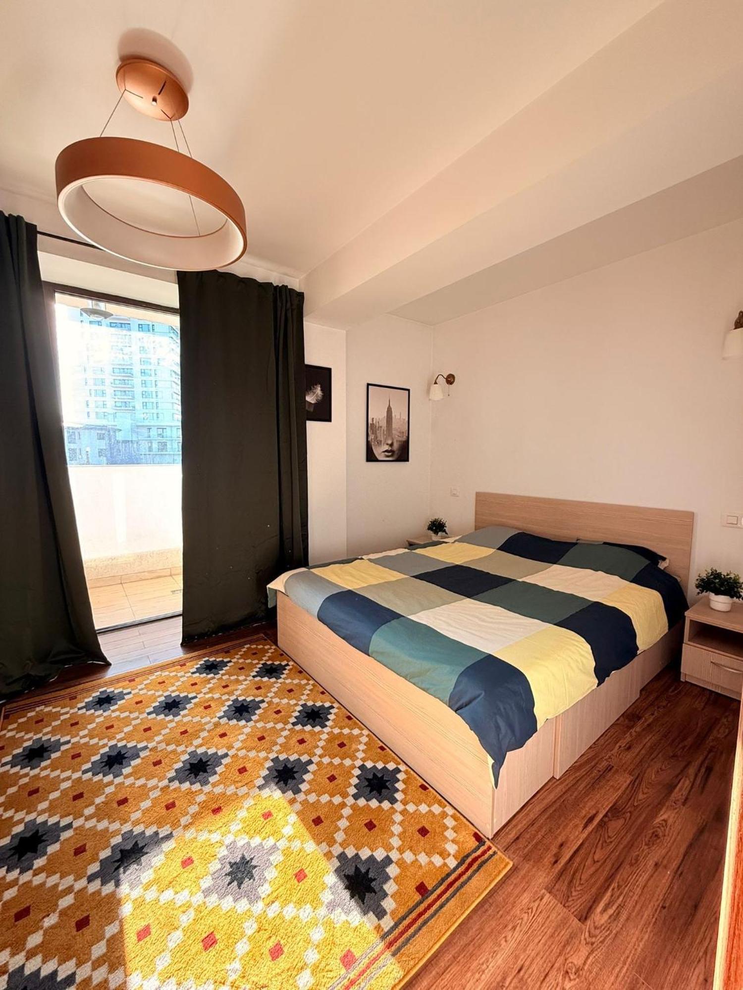 Cozy Apartment With Self Check-In Near Promenada Mall And Verdi Park Bukarest Kültér fotó
